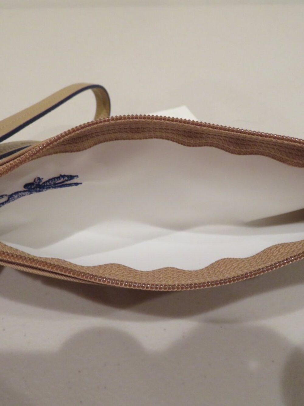 Longchamp Beige Wristlet Blue Logo Leather Trim NWT - Picture 9 of 11